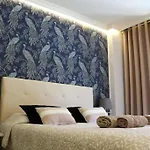 Balcon, Cosy One Bed With Aircon And Pool
